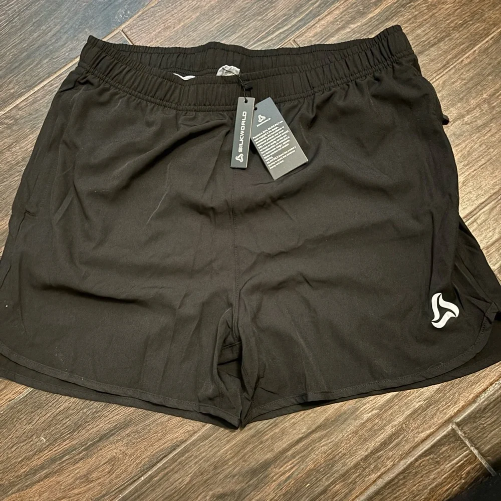 NWT Men’s Silkworld Swim Trunks